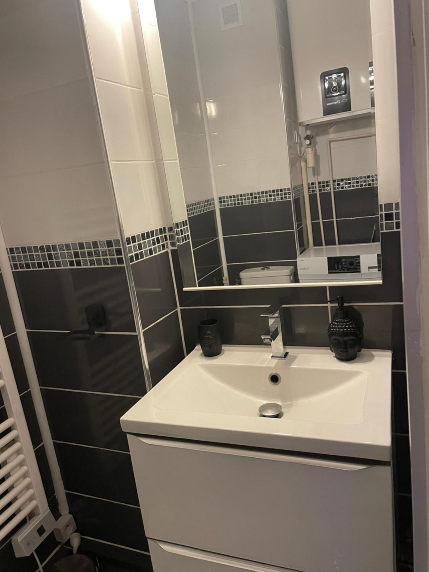The Naturist Glamour Suite Agde Bagian luar foto
